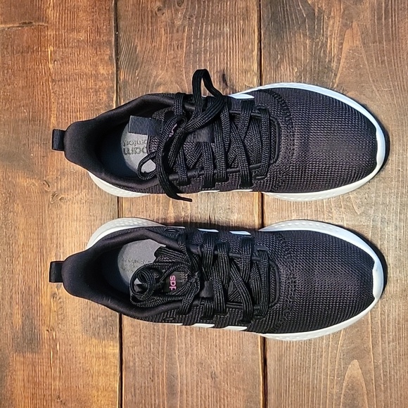 adidas running shoes - Picture 1 of 5